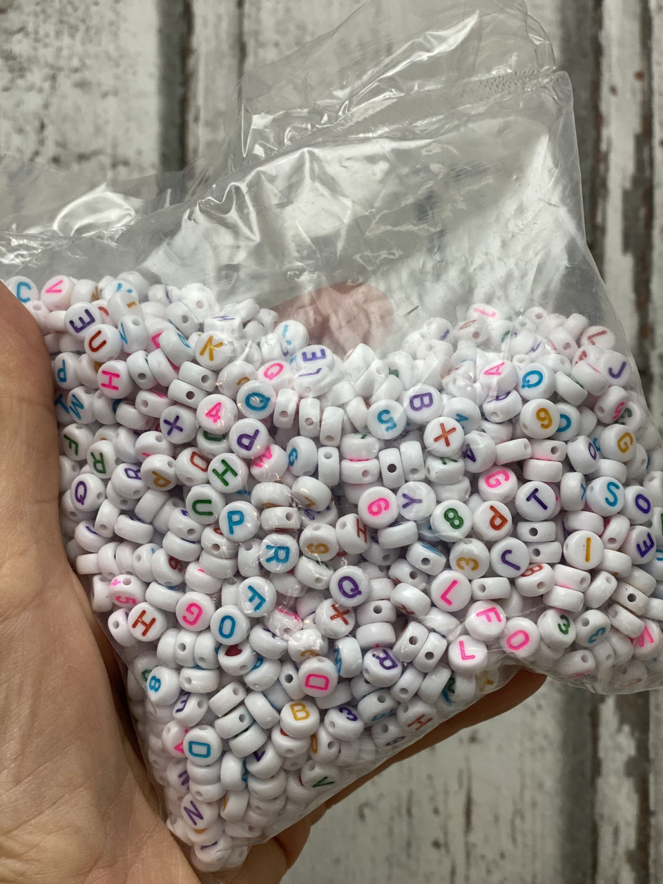 Buchstabenperlen bunt
