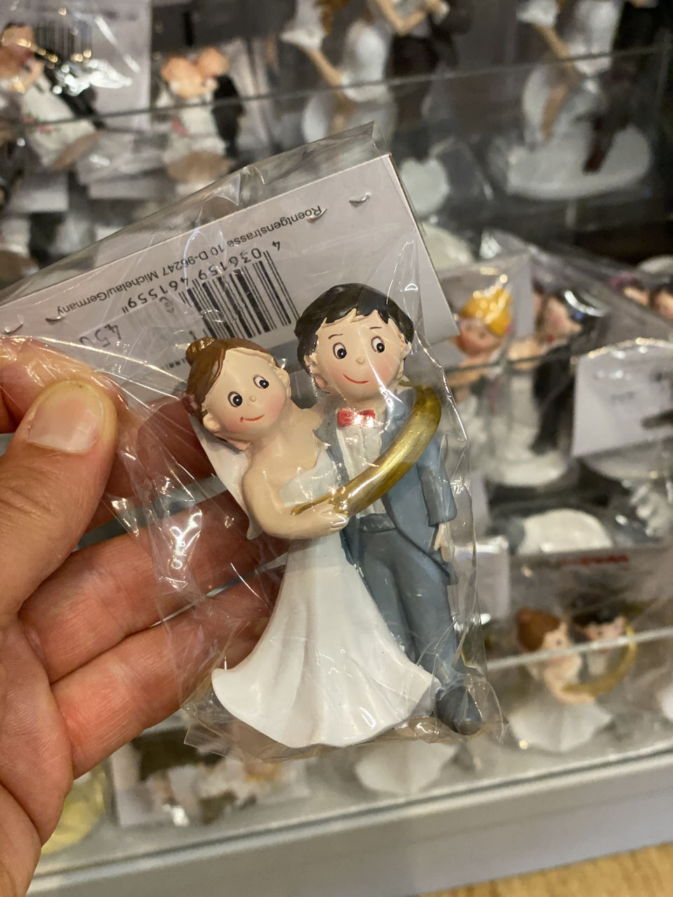 Hochzeitsfiguren mit Ring