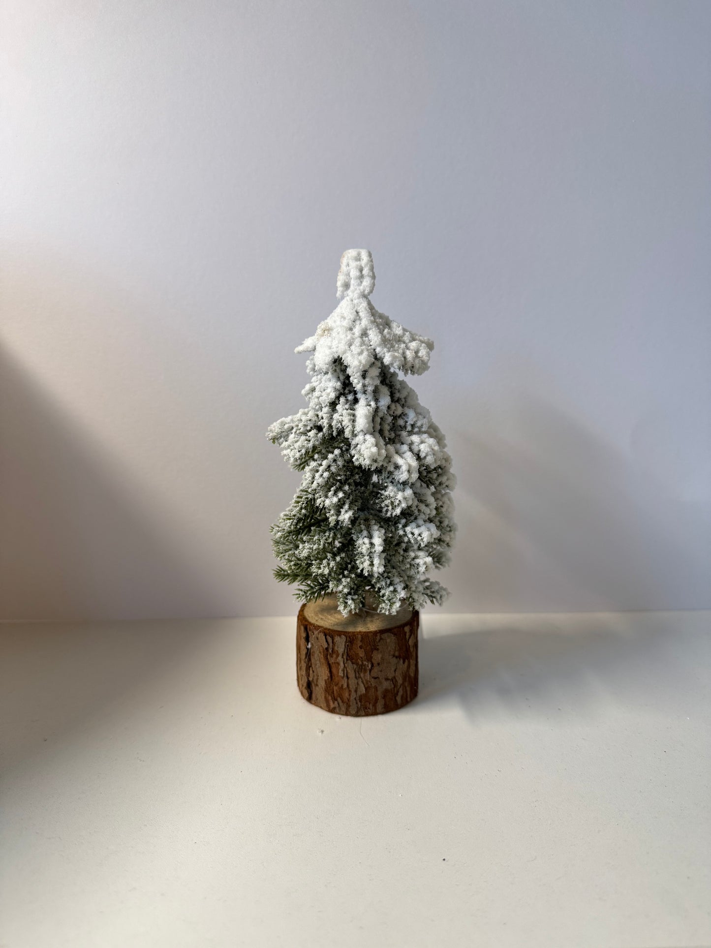 Tannenbaum beeist auf Holzsockel – 3 Größen
