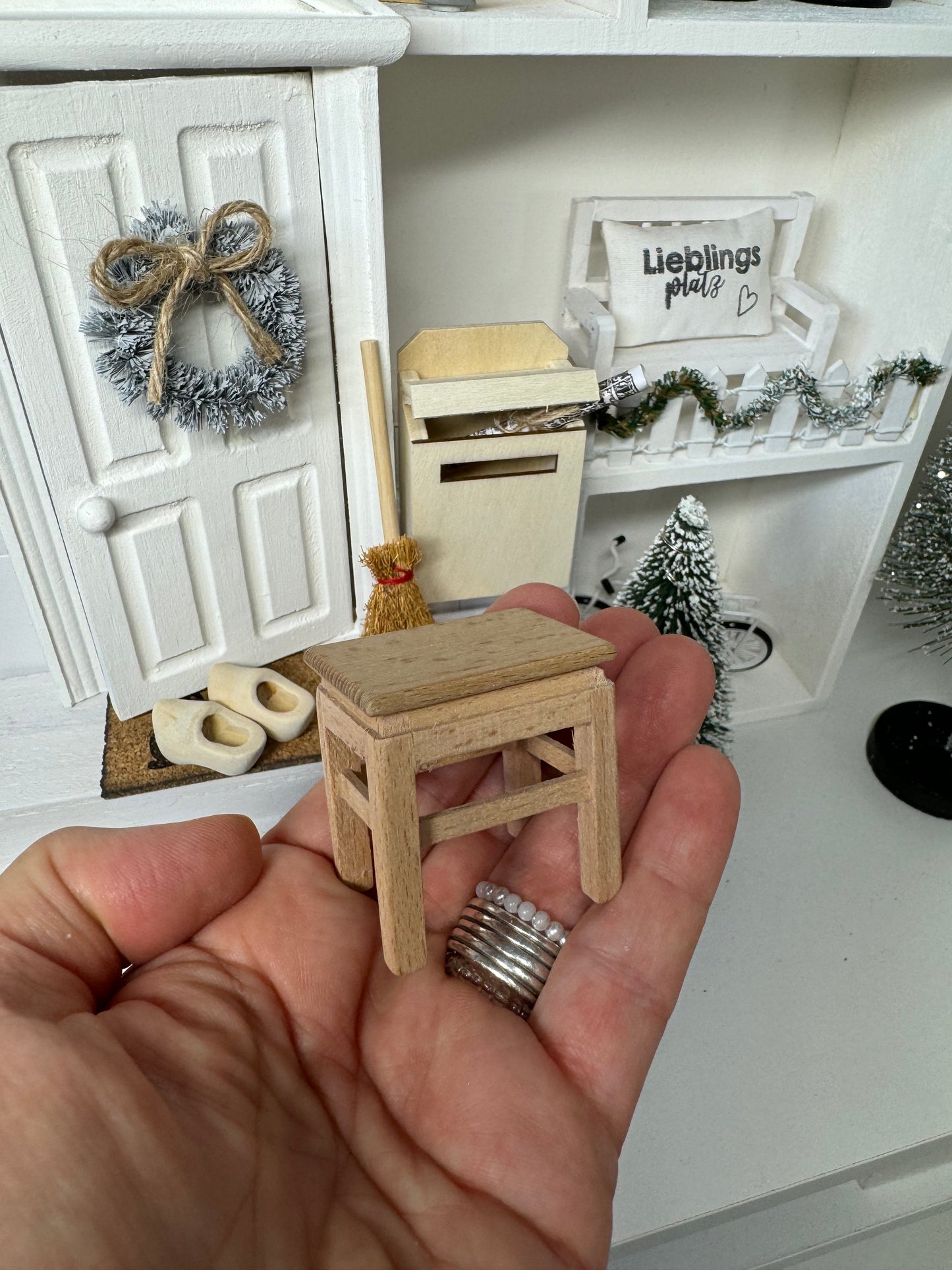 Holz-Hocker Miniatur