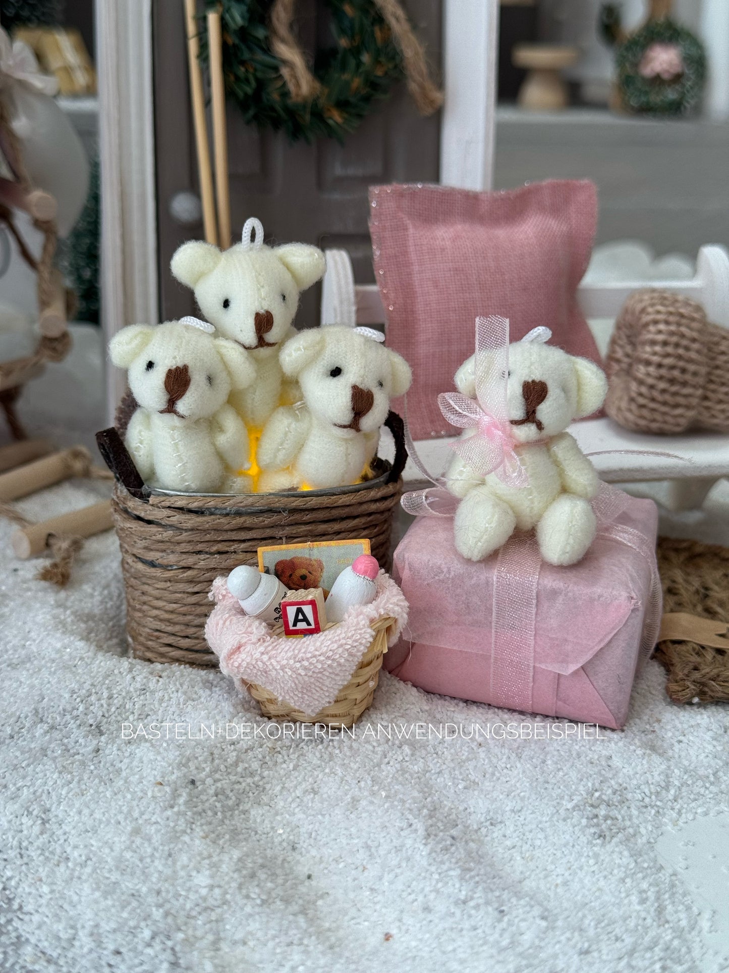 Babykörbchen rosa Miniatur