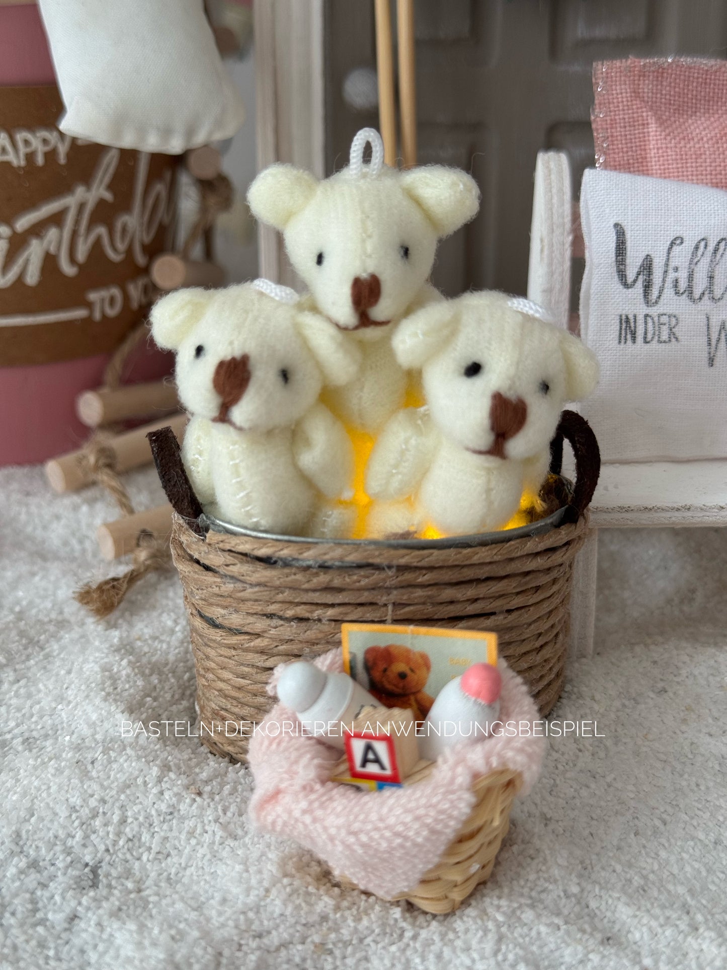 Babykörbchen rosa Miniatur
