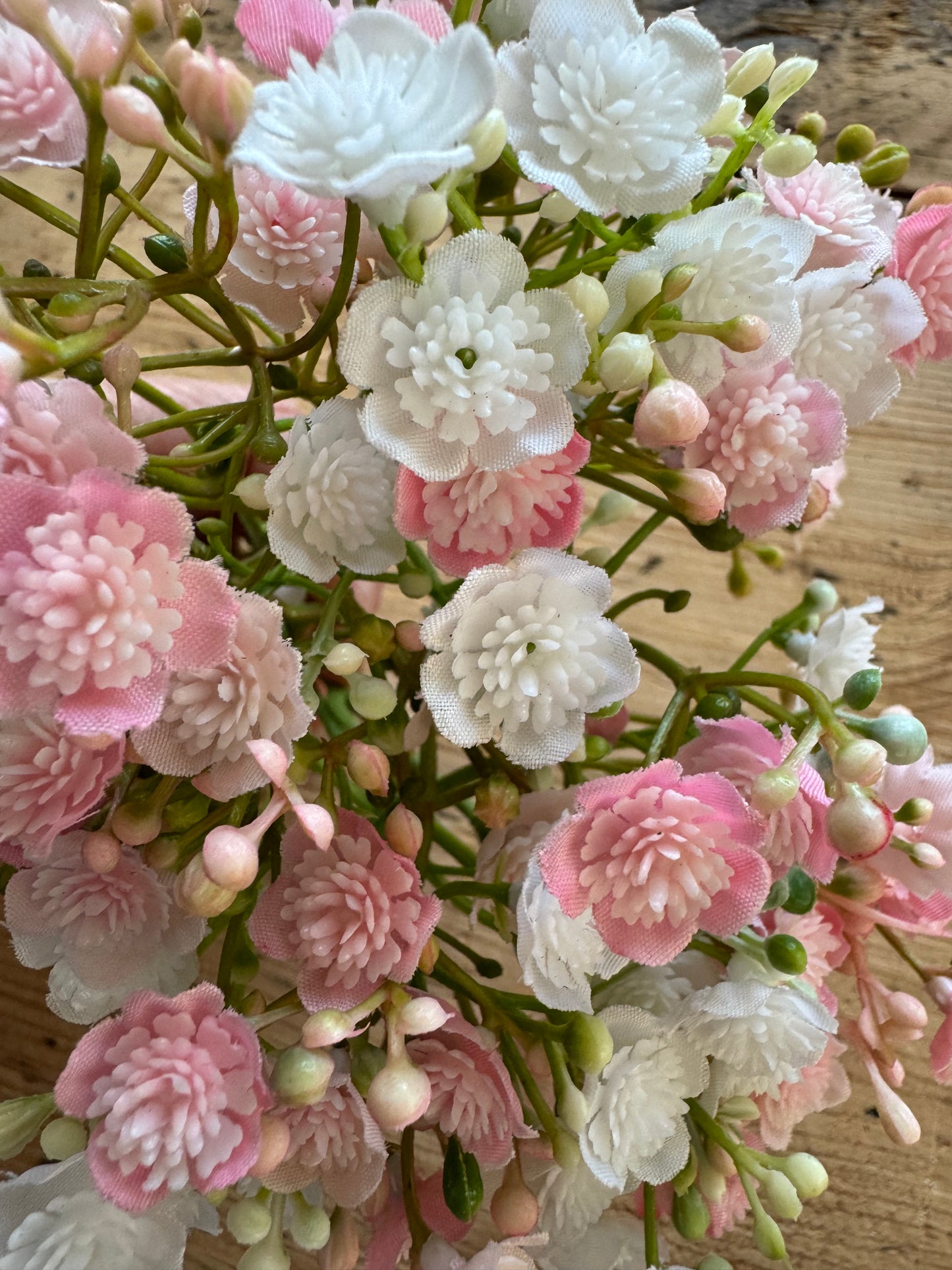 Schleierkraut gefüllt