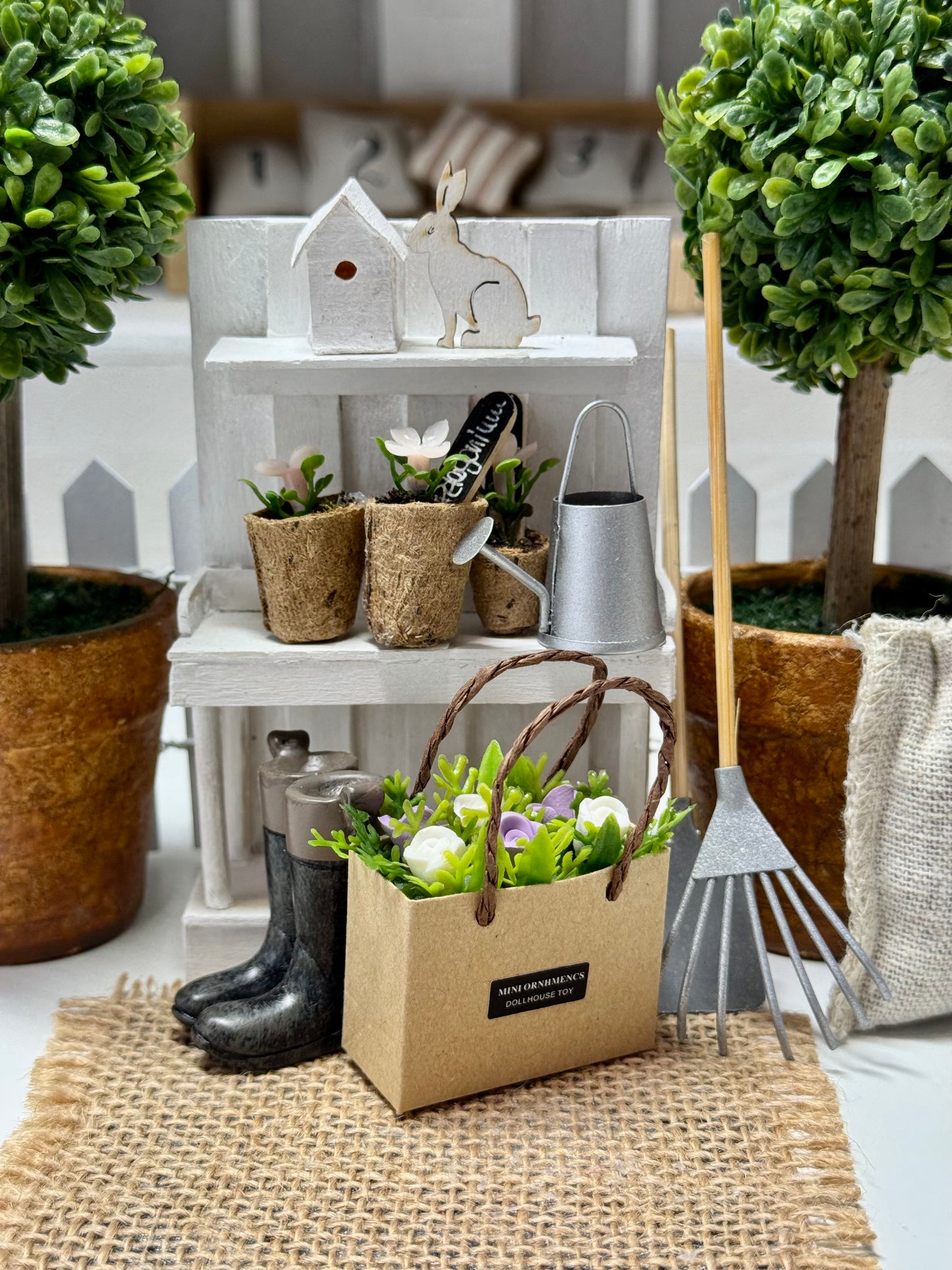 Papiertasche mit Blumen Miniatur