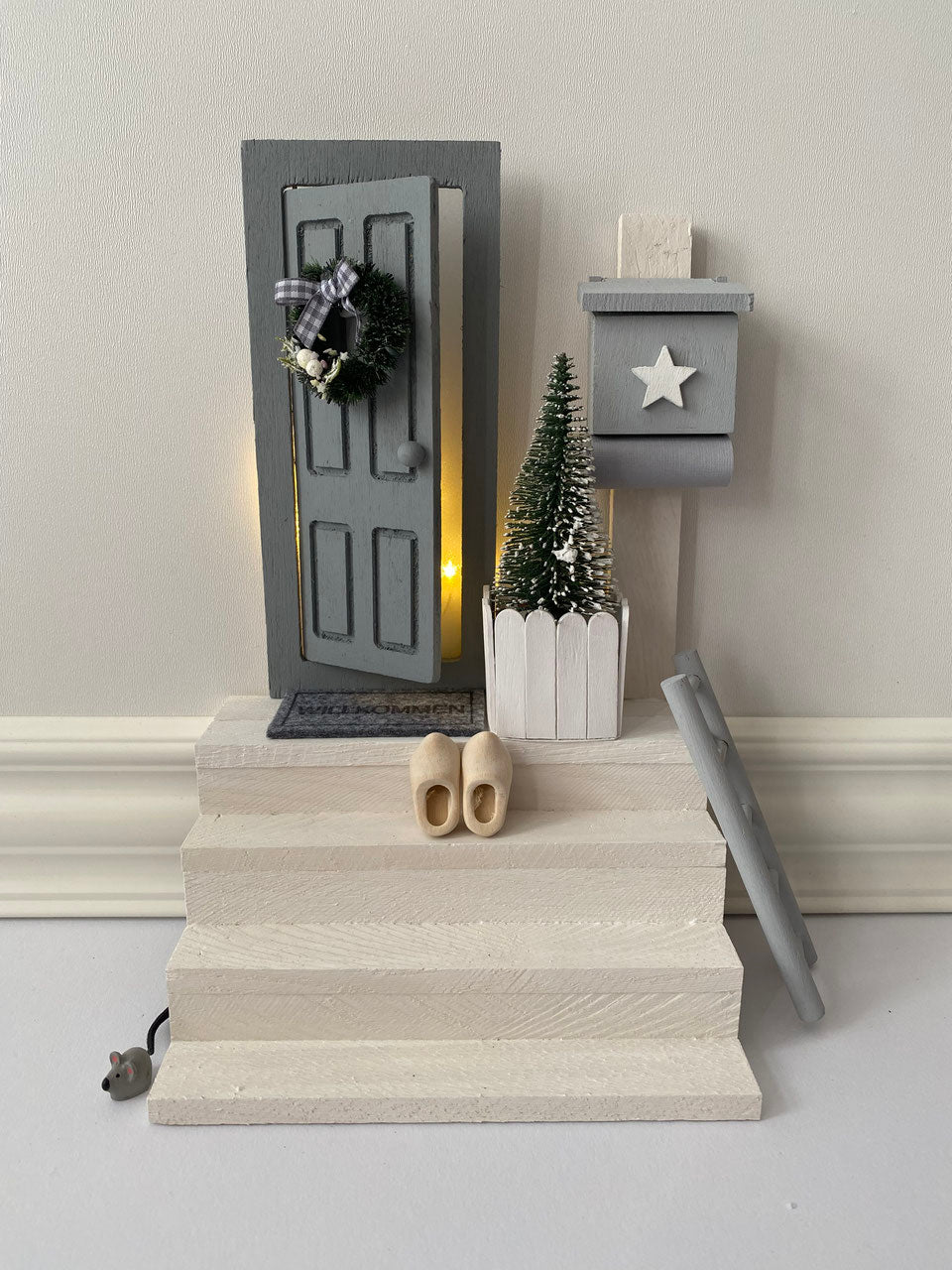 Mix and Match eine Wichteltür an die Wand zaubern