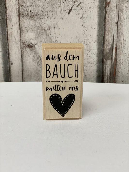Stempel aus dem Bauch mitten ins Herz
