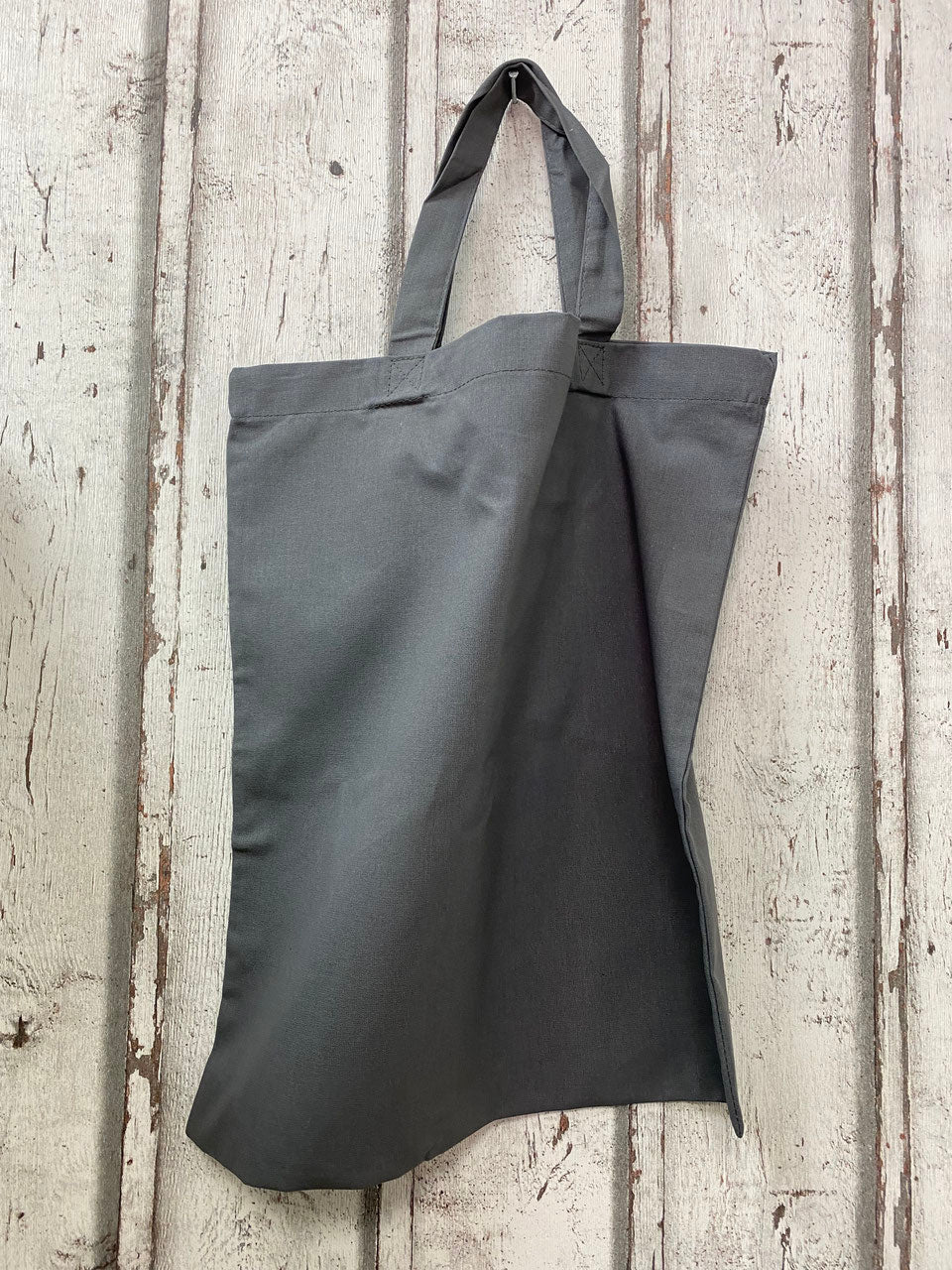 Tasche mit kurzen Henkeln