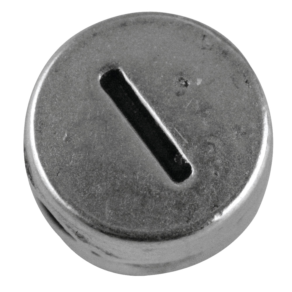 Buchstaben aus Metall silber