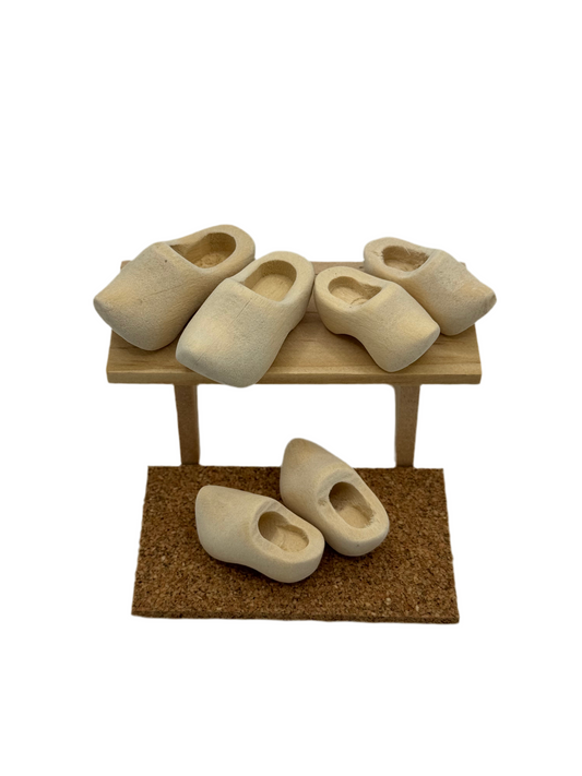 Holzschuhe für Wichtel
