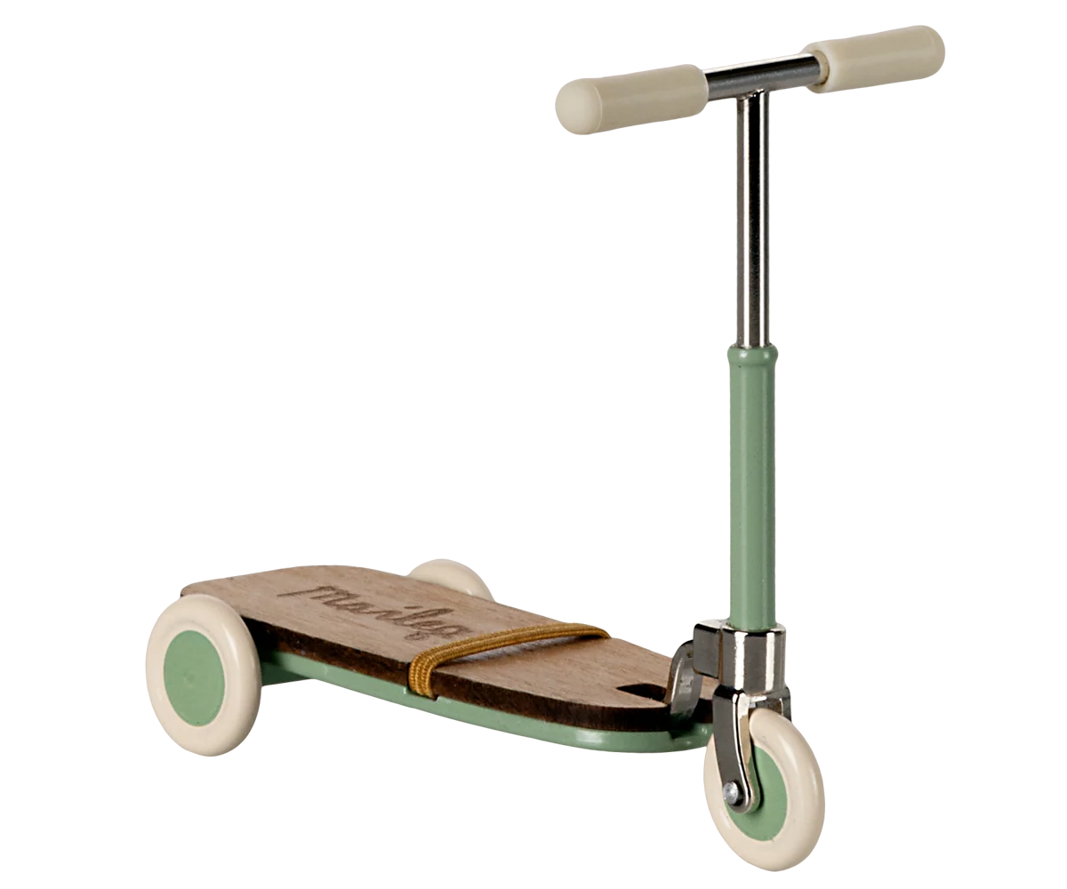 Maileg Roller Maus – Miniatur-Roller in Mint