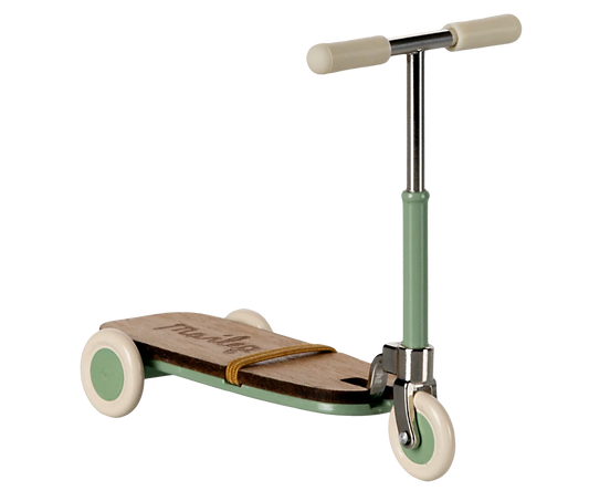 Maileg Roller Maus – Miniatur-Roller in Mint