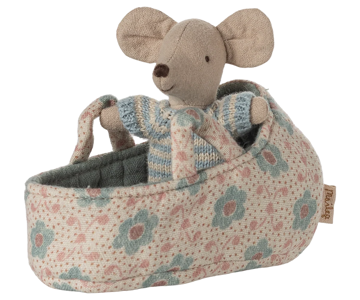 Maileg Babymaus in Tragetasche - Blau oder Rosa