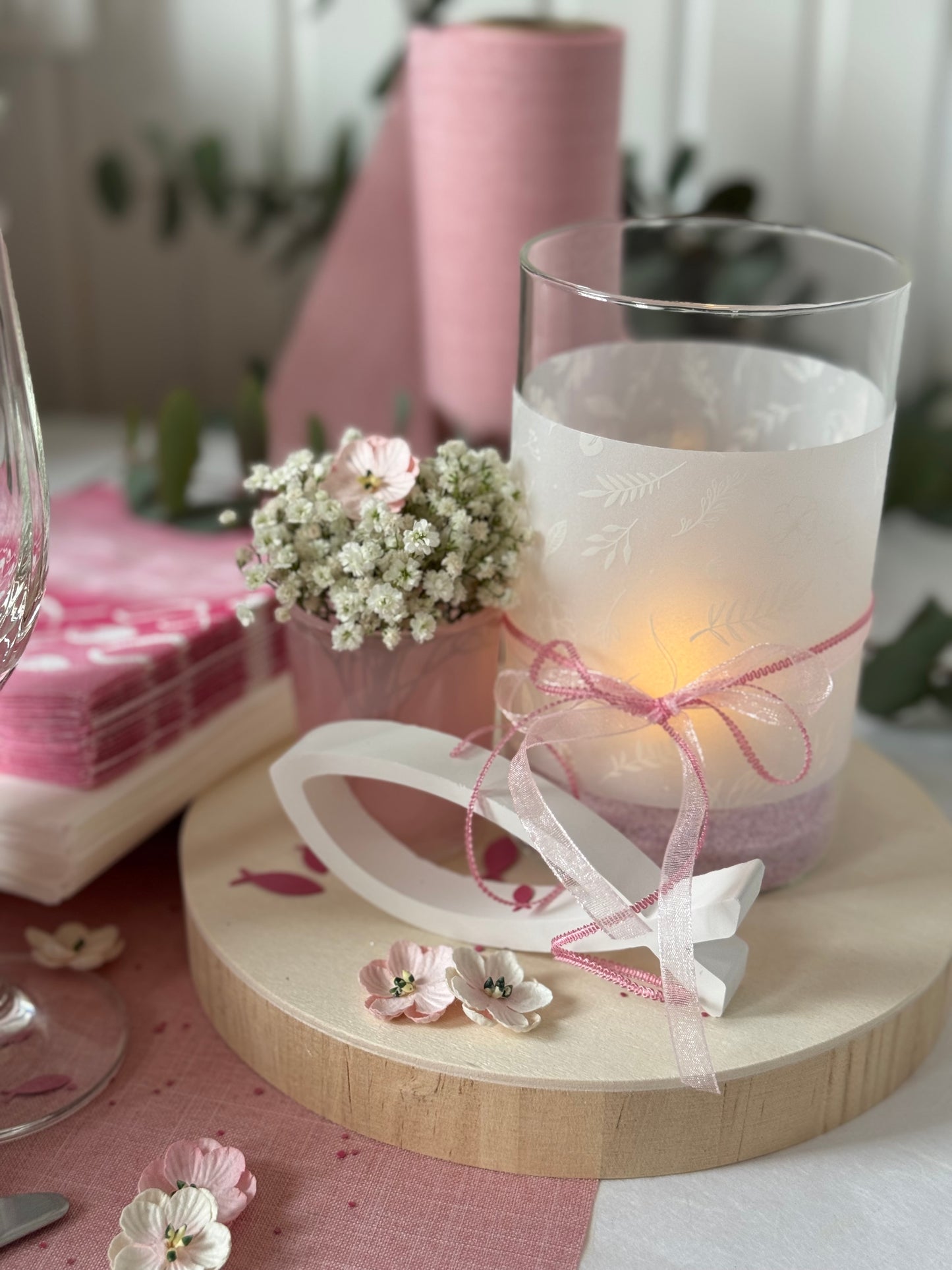Konfirmation Tischdeko Rosé Pink Komplettset für 10 Personen – Fischmotiv, Kerzenglas, Servietten, Tischläufer, Streudeko
