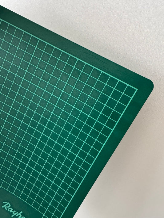Schneidematte & Schneideunterlage 60 × 45 cm – robuste Bastelunterlage mit Skalierung