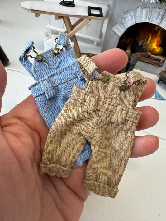 Latzhose für Wichtel Miniatur