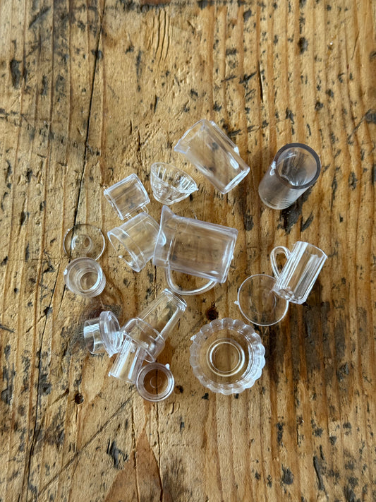 Gläser und Schüsseln Miniatur für Wichteltür und Puppenhaus 1:12