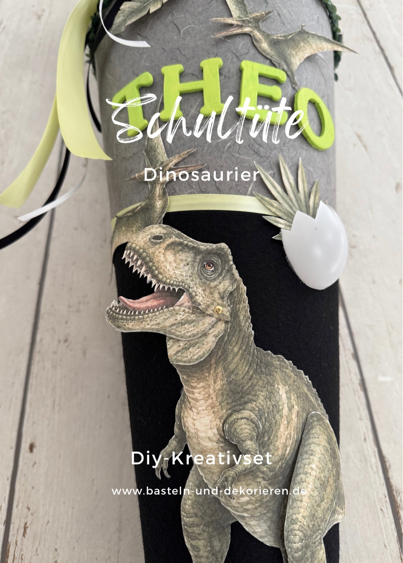 Bastelset „Dinosaurier-Schultüte Grau-Schwarz“ – DIY Schultüte im Natur-Look mit Lichtfunktion