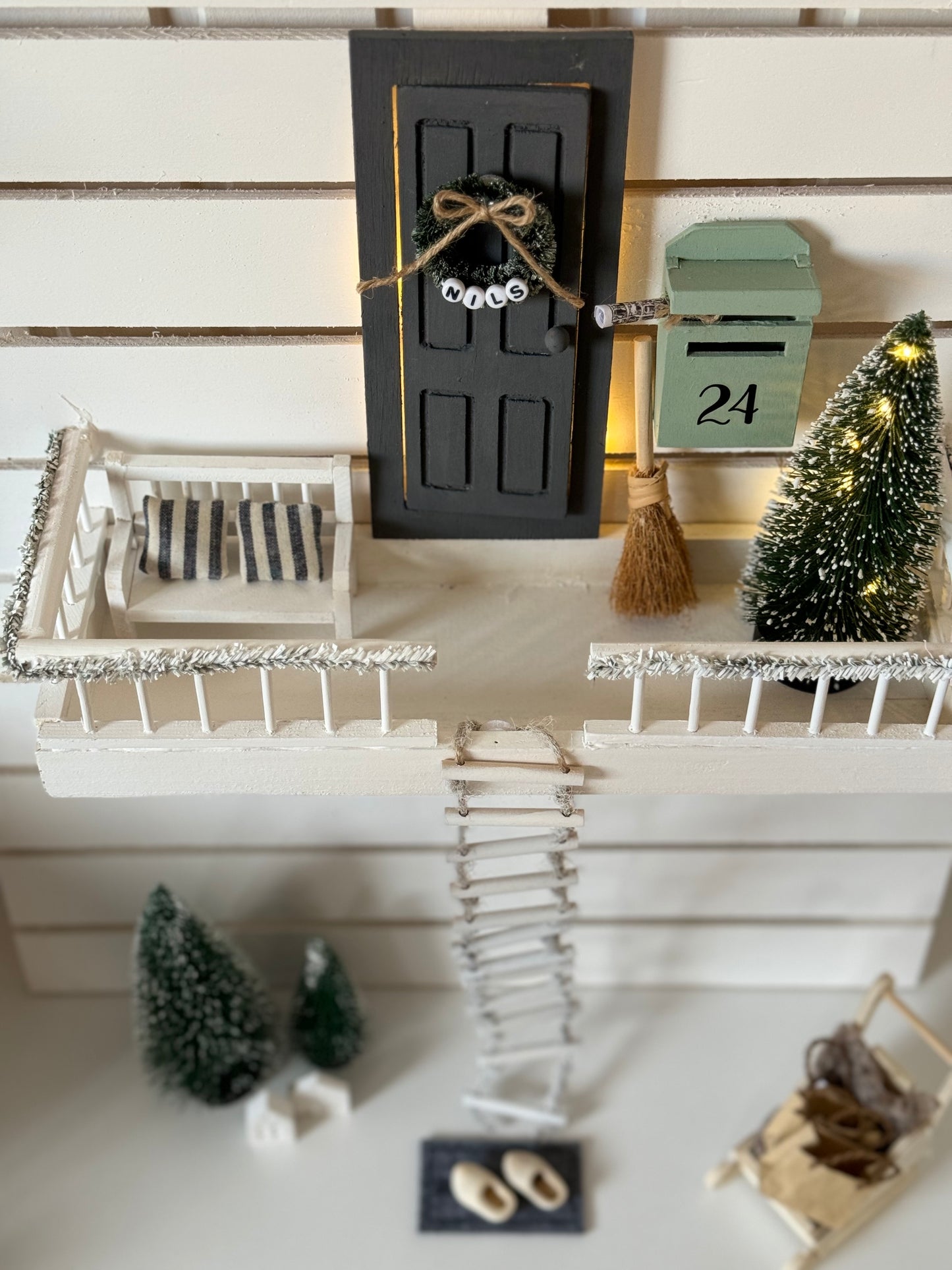 Wichteltür mit Balkon KREATIVSET zum Bauen