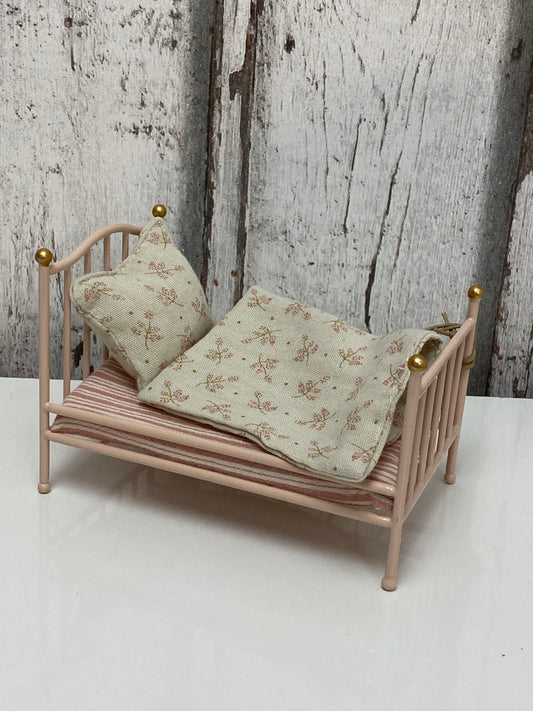 Maileg Maus Vintage Bett