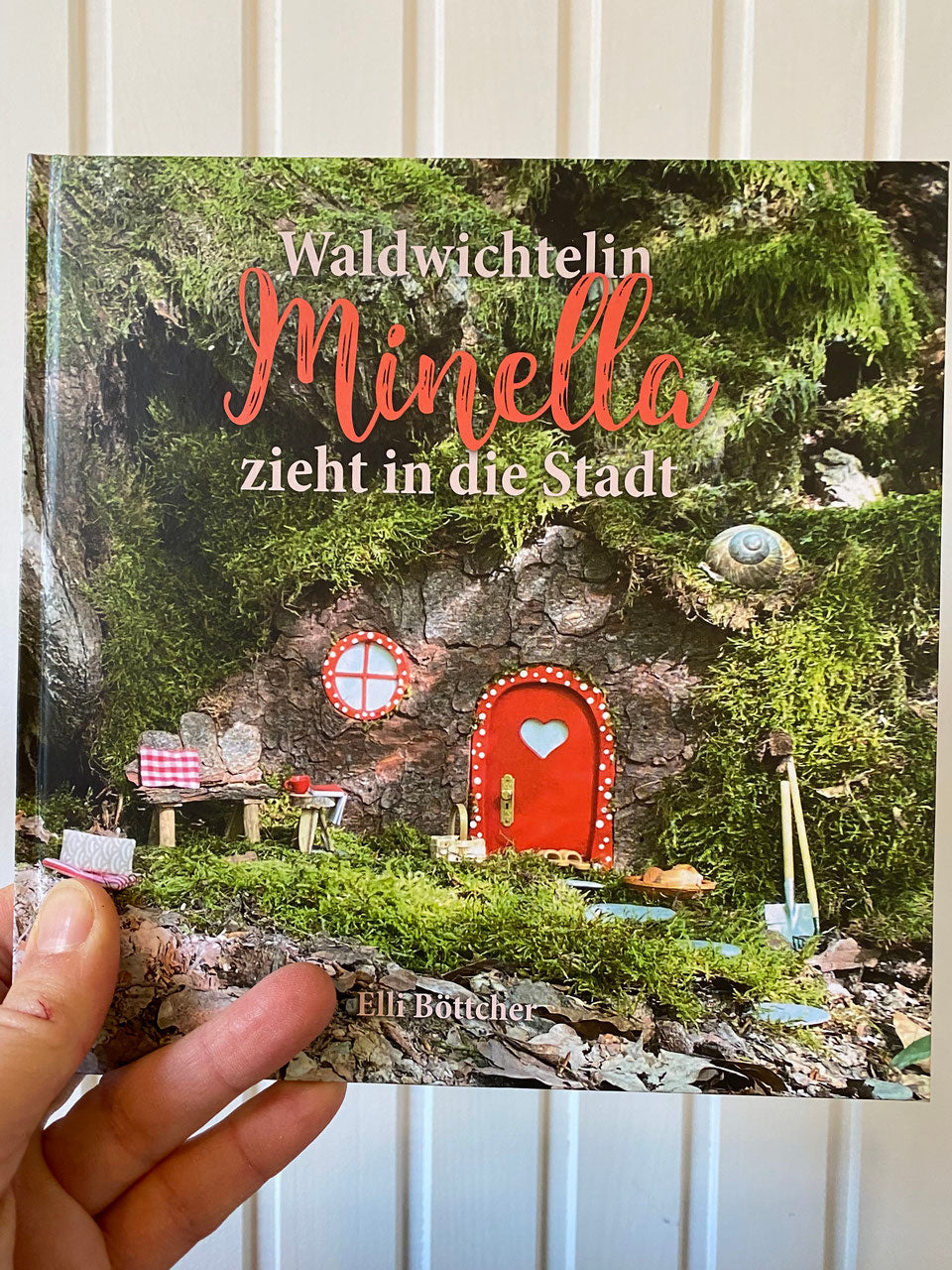 Waldwichtelin Minella zieht in die Stadt