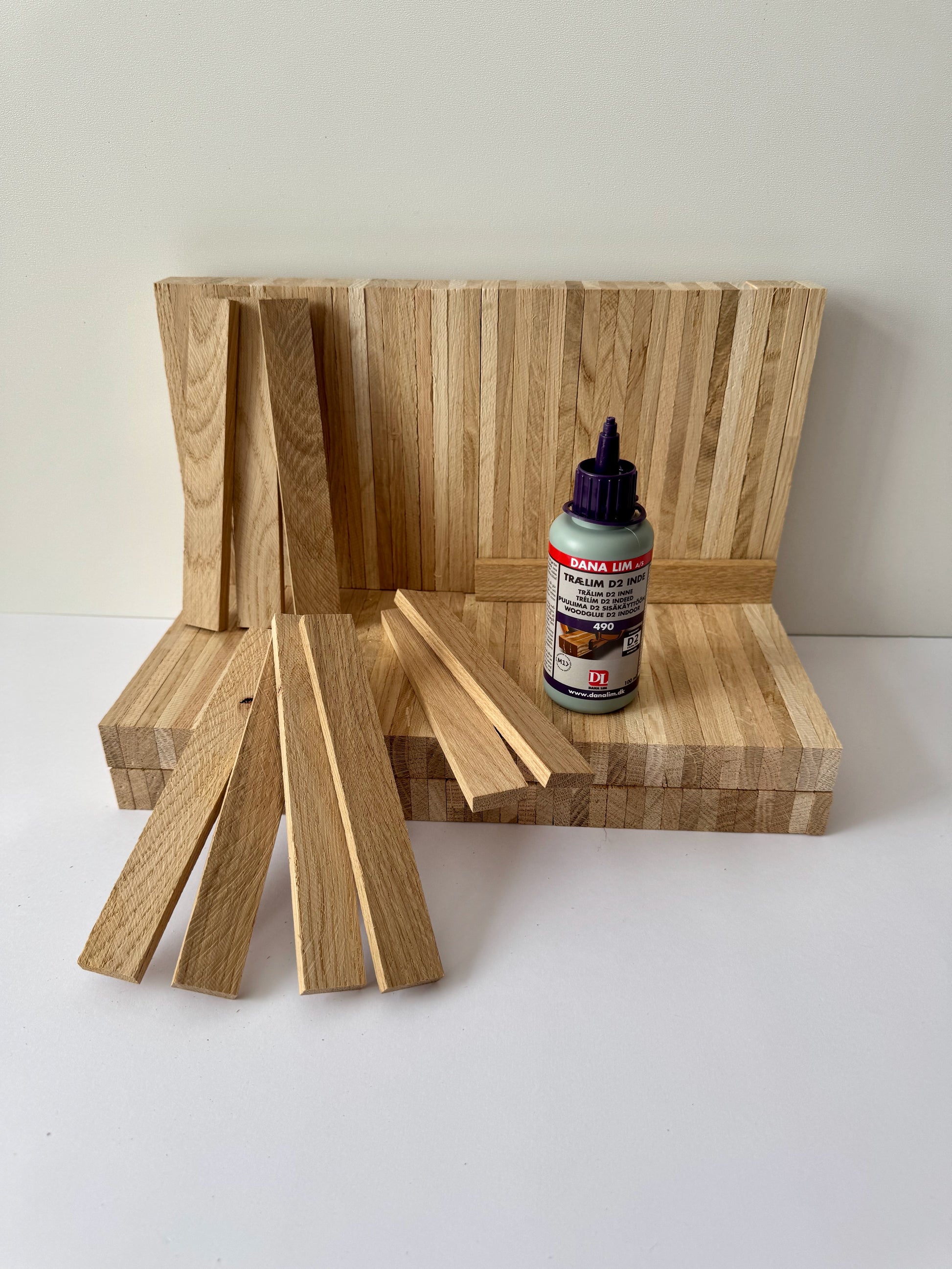 Eichenholzklötzchen zum Basteln mit Holzleim - naturbelassene Klötzchen für kreative DIY-Projekte