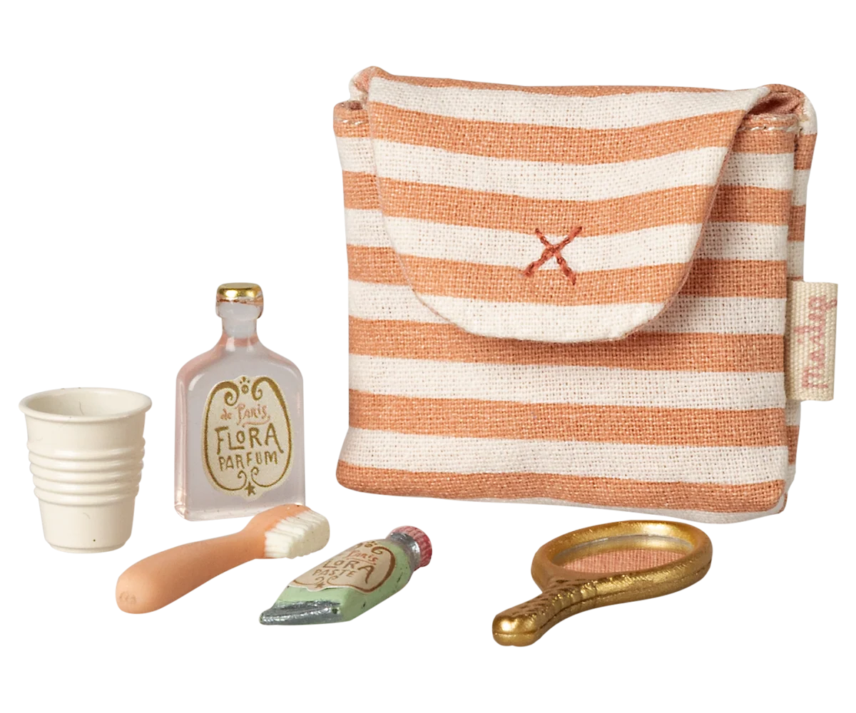 Maileg Zahnbürsten-Set für Maus mit orange gestreifter Tasche und Miniatur Pflegetensilien